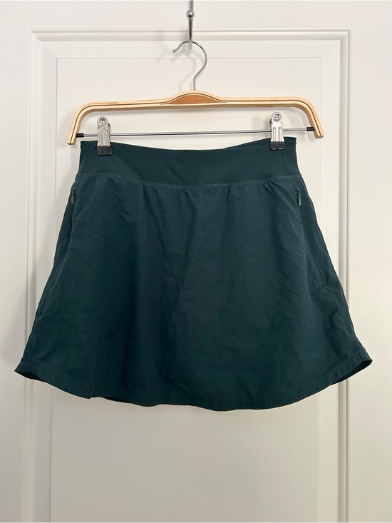 Old Navy Dresses & Skirts - Old Navy Green Active Skort with Built In Shorts